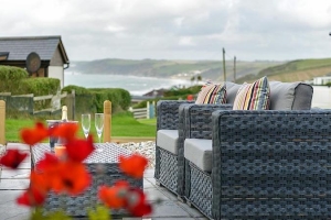 Cornwall pet friendly seaside bolthole for couples Whitsand Bay | Whirlwind