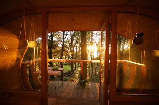 The loft Treehouse at Pickwell Manor