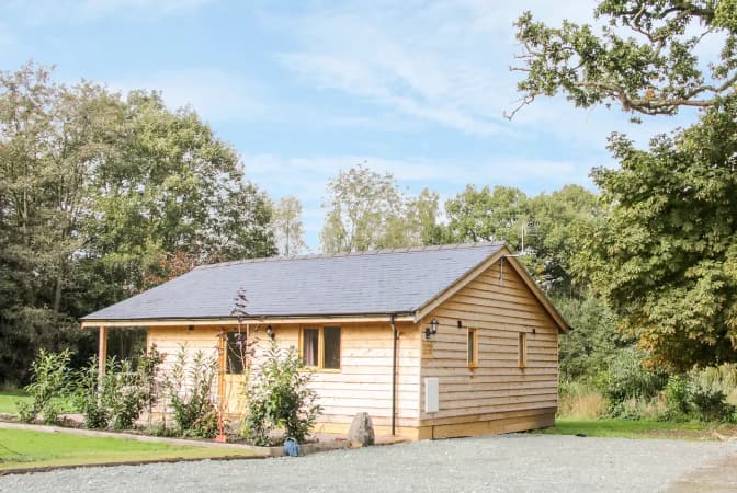 Moorhen Lodge, Welsh Borders