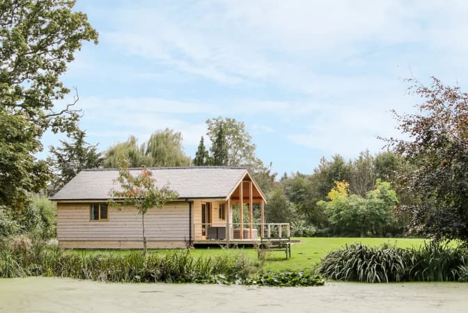 Moorhen Lodge, Welsh Borders