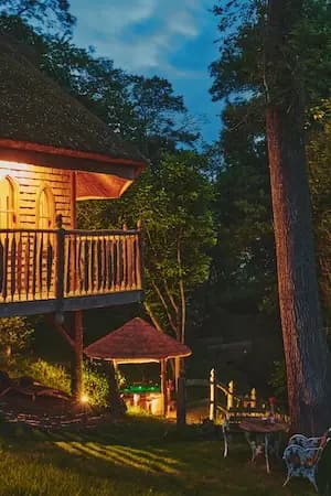 Eathelin Treehouse, nr Tenbury Wells